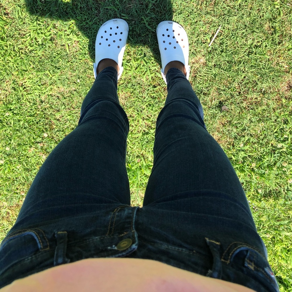 women’s blue holliser skinny jeans